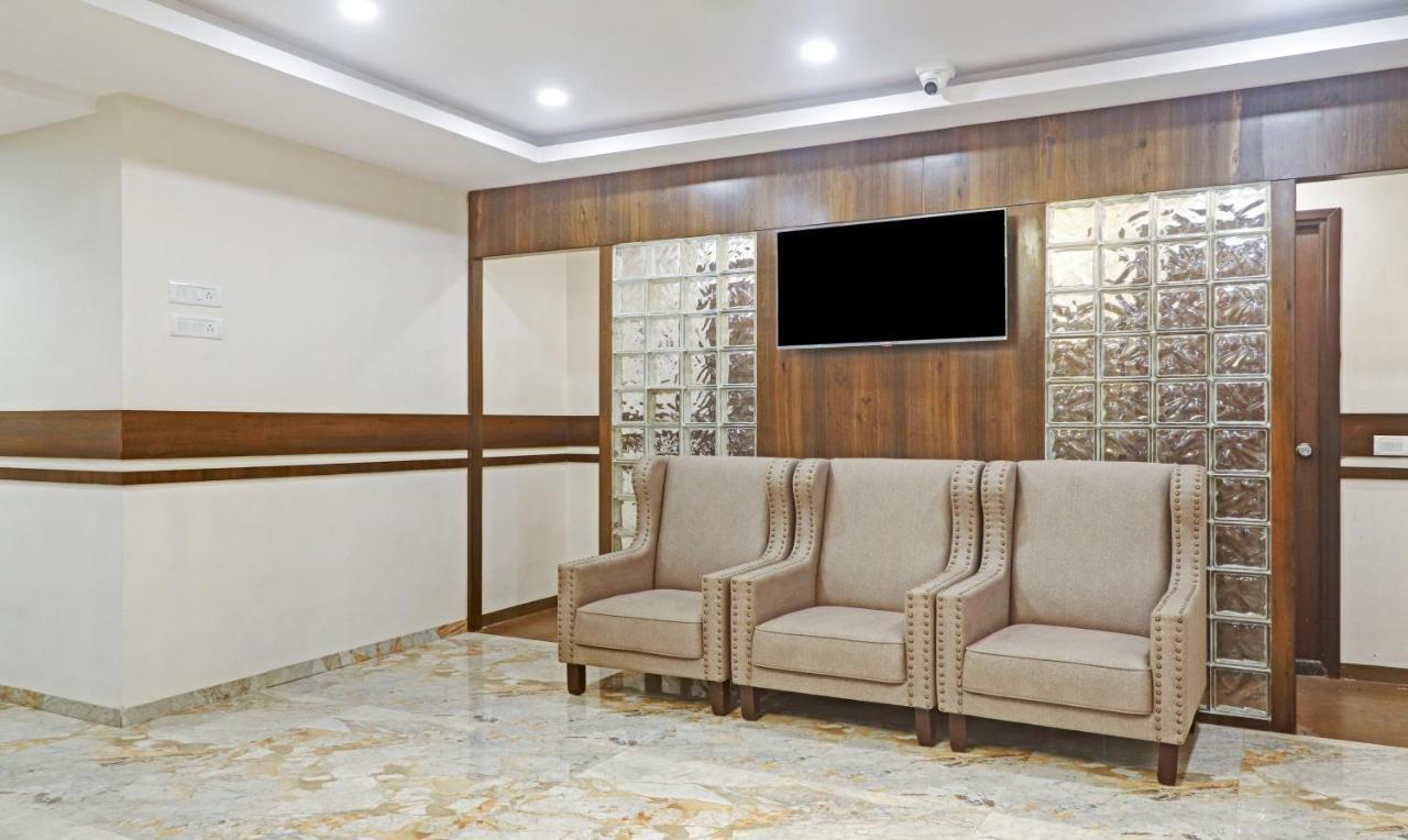 Treebo Arastu Grand Hotel Hyderabad Bagian luar foto