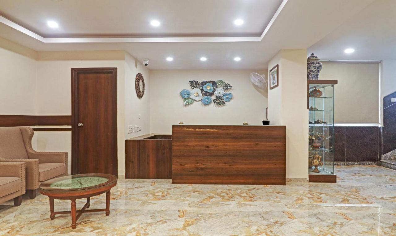 Treebo Arastu Grand Hotel Hyderabad Bagian luar foto